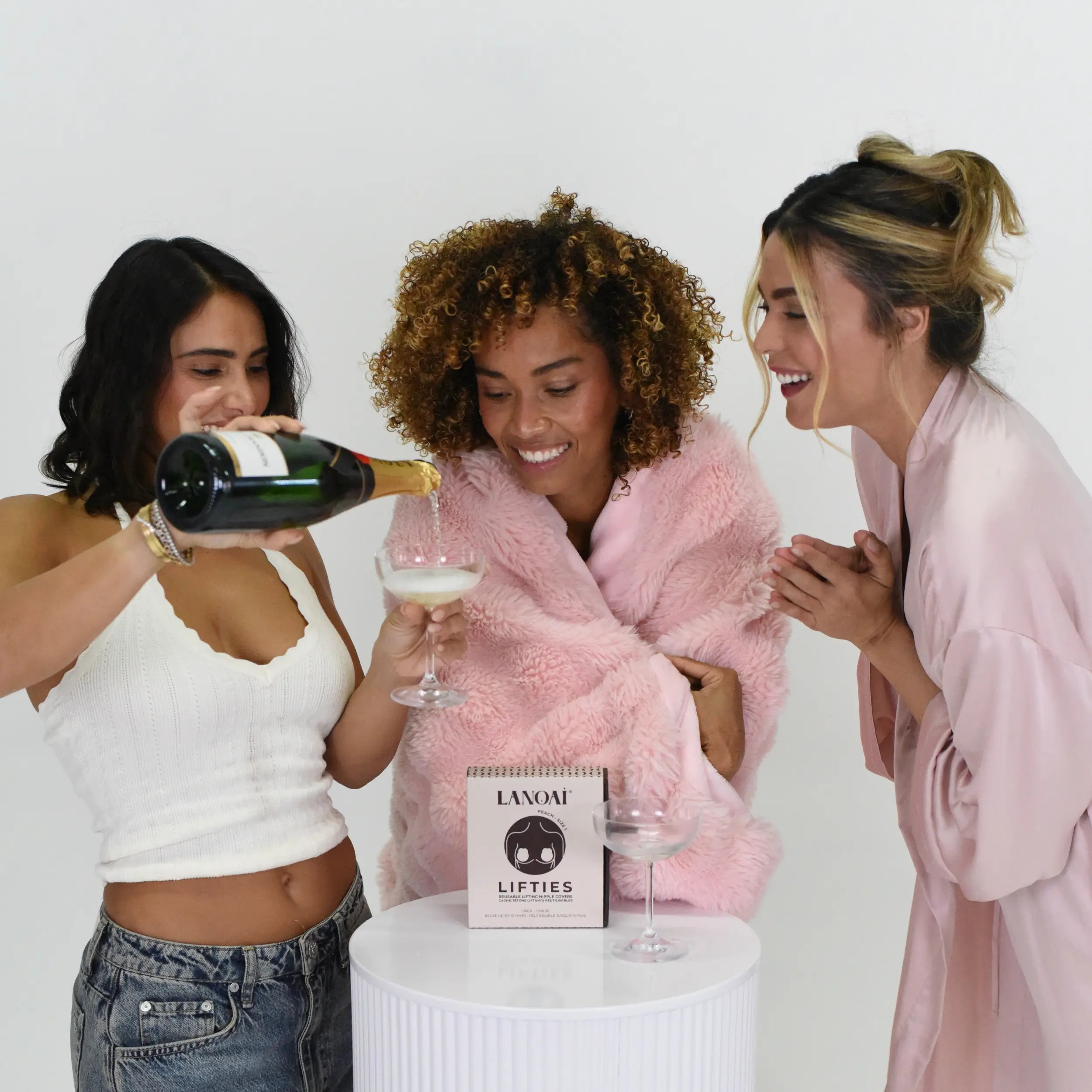 Wedding Guest Outfit Guide: The Invisible Lingerie Checklist You Actually Need LANOAI